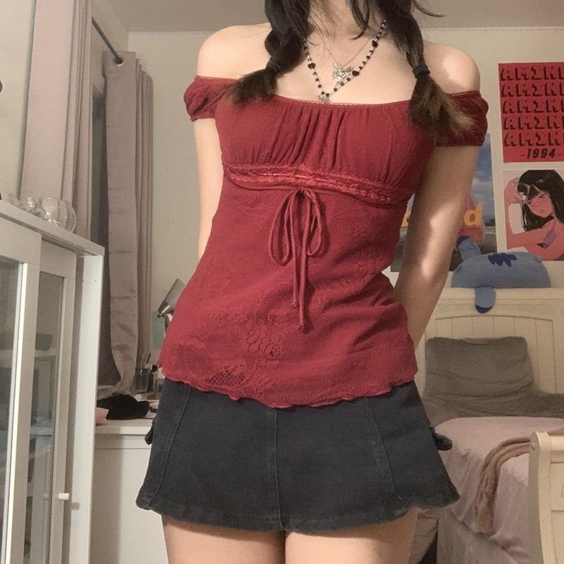 Flattering short sleeve red T-shirt