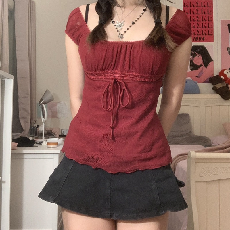 Flattering short sleeve red T-shirt